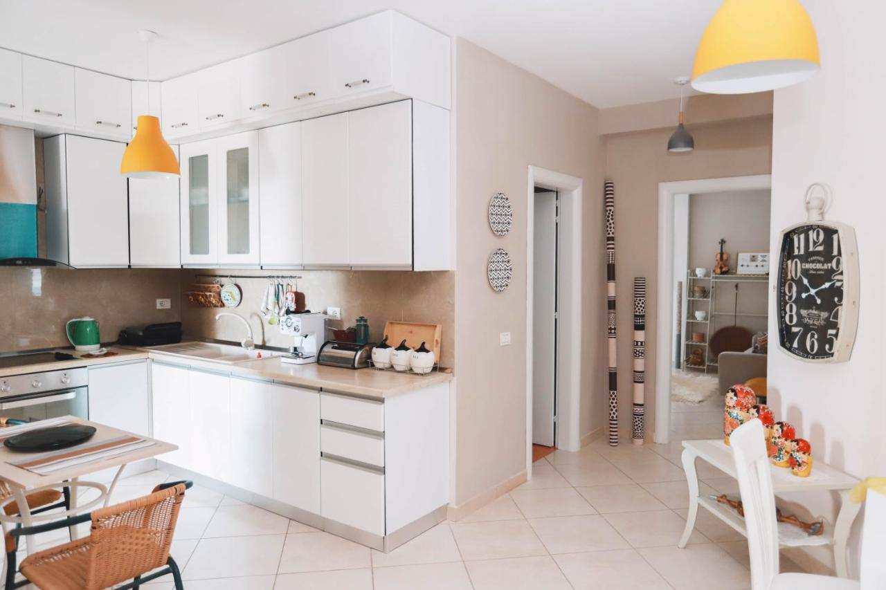 Large Apartment Near The Seaside Boulevard Lungomare Vlore Luaran gambar