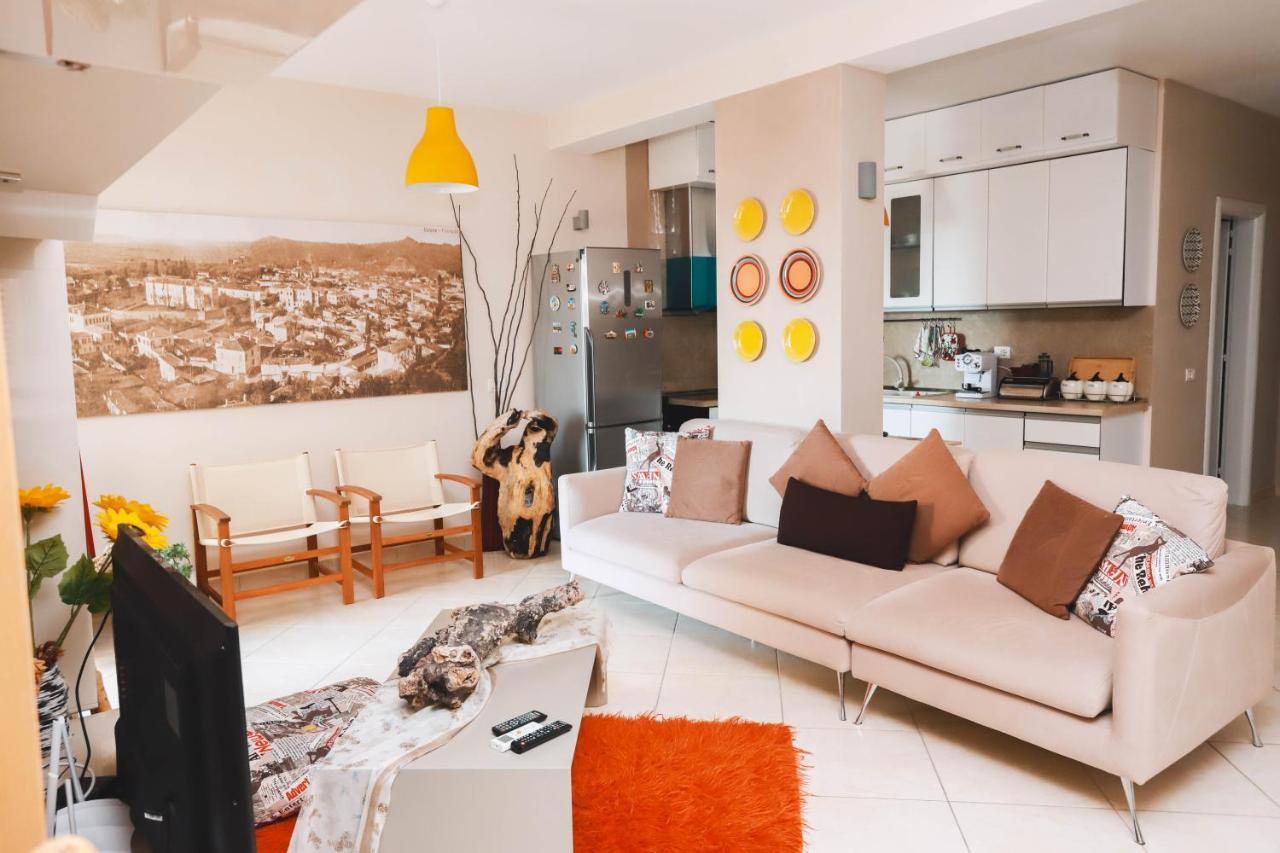 Large Apartment Near The Seaside Boulevard Lungomare Vlore Luaran gambar